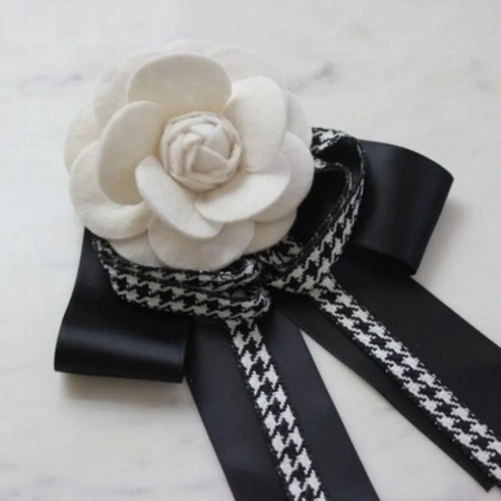 Vintage Tie Brooches Gabrielle Camellia Shirt Flower Crystal Striped Brooch - Picture 4 of 4